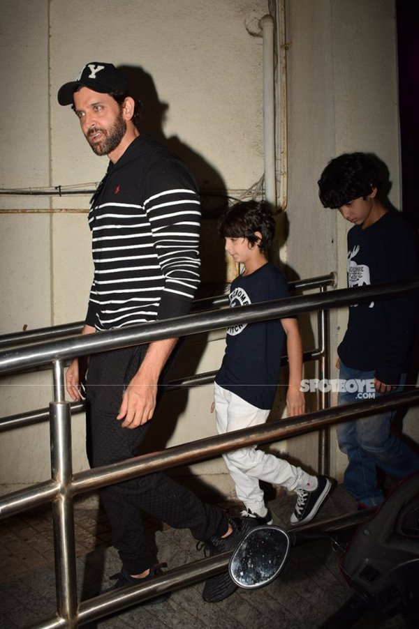hrithik roshan with his sons