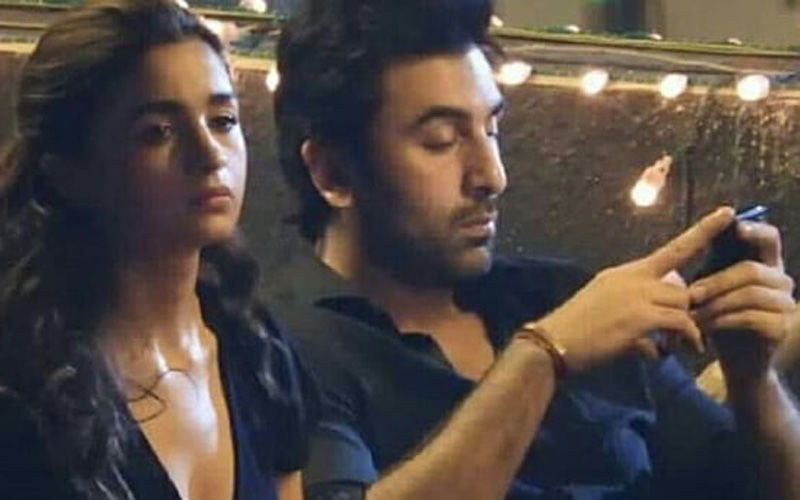 Alia Bhatt Solves The Mystery Of Her Sad Expression In The Leaked Picture With Boyfriend Ranbir Kapoor