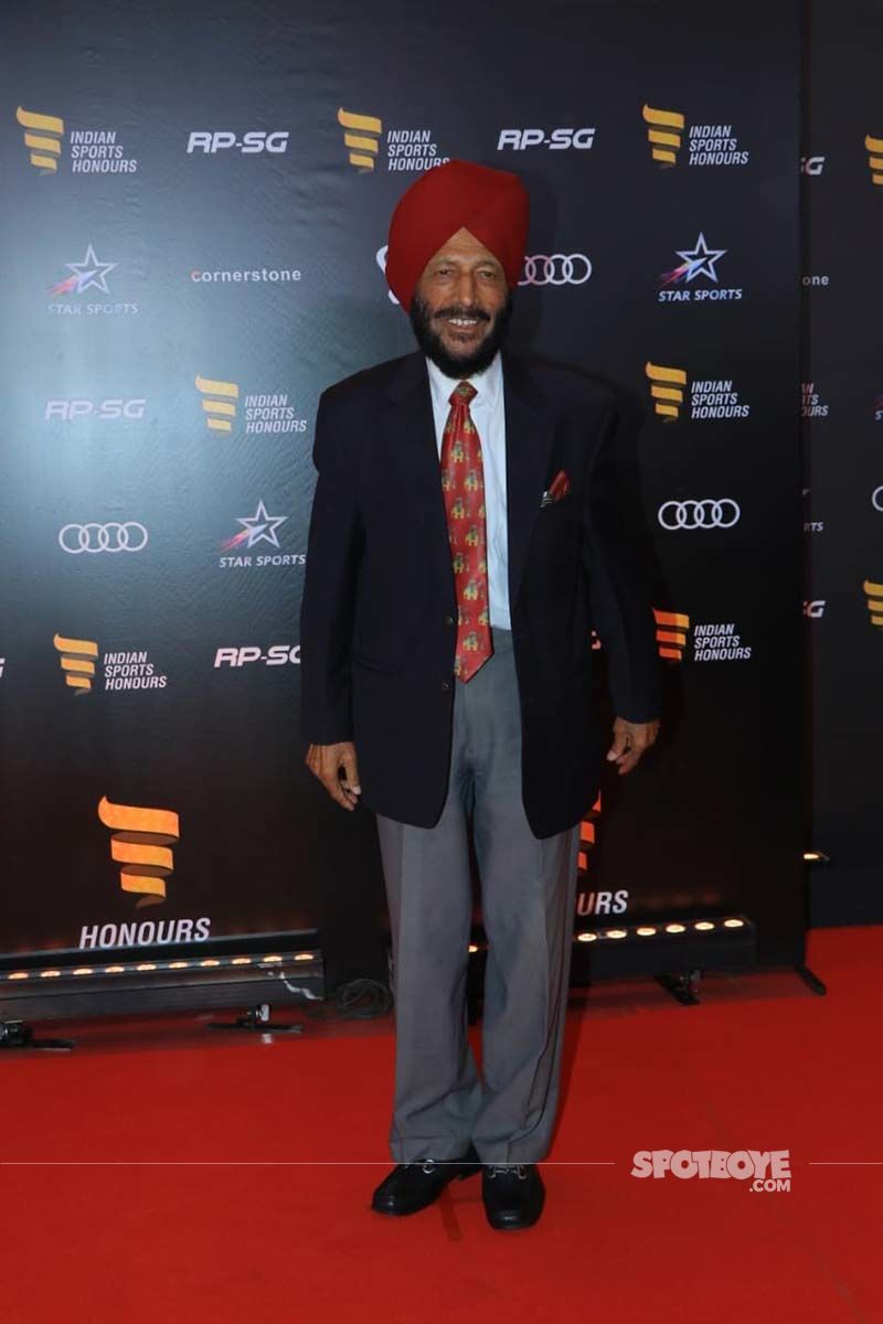 Such a delight to see Milkha Singh at the event [Image Source: Viral Bhayani]