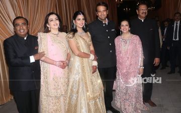 Isha Ambani-Anand Piramal Wedding Reception LIVE Updates- सन्नी देओल, ईशा देओल और नील नितिन मुकेश भी पहुंचे
