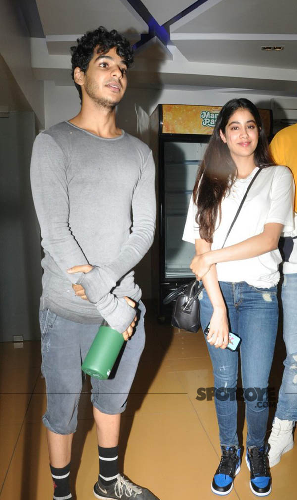 ishaan khattar and jhanvi kapoor snapped at baby driver screening