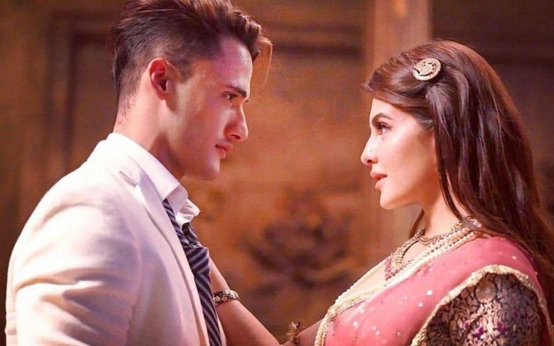 Mere Angne Mein: Get Over #Asimanshi; Ahead Of Asim Riaz - Jacqueline Fernandez' Song Release, #JacSimfever Rules Twitter