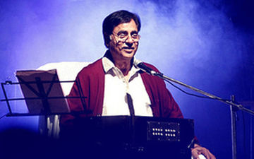 Jagjit Singh Birth Anniversary: जाने वो कौन सा देस, जहां तुम चले गए