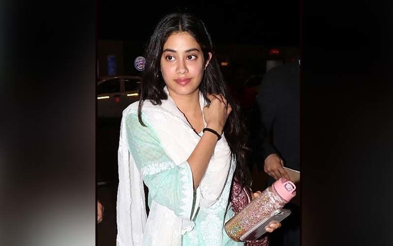 Janhvi Kapoor’s Pink Glitter Sipper ‘Chuski’ Has An Instagram Page; Social Media Is Epic-Obsessed With It