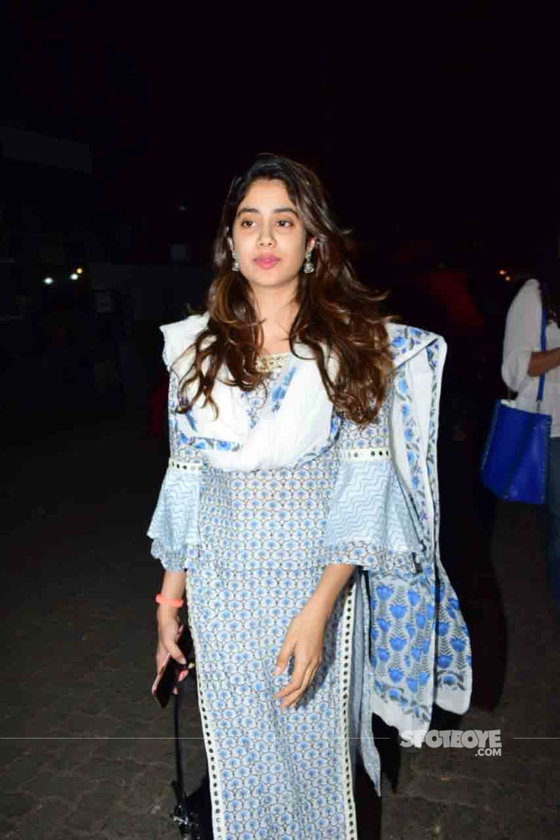 JanhviKapoor