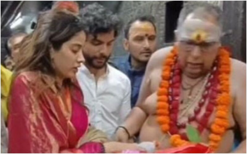 Janhvi Kapoor Visits The Mahakaleswar Temple With Alleged Boyfriend Shikhar Pahariya; Photos And Videos Go VIRAL- Take A Look