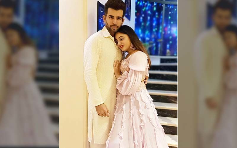 Valentine’s Day 2020: Jay Bhanushali And Mahhi Vij Suffer An Epic Fail As They Try Their Hands On TikTok, Watch The Blooper