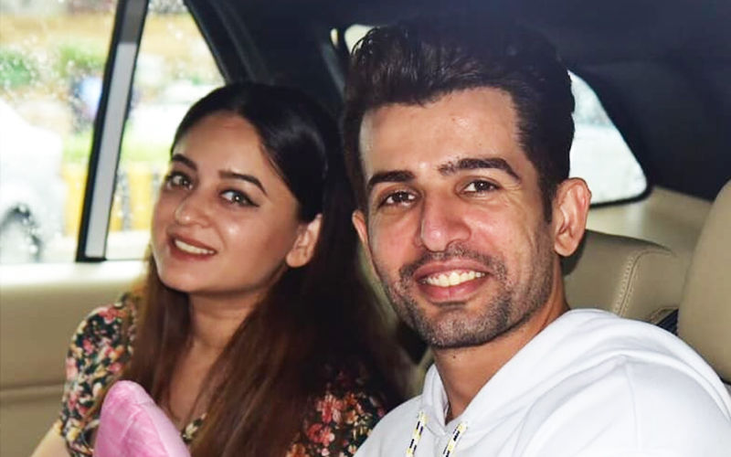 Jay Bhanushali And Mahhi Vij Look Excited As They Bring Their Newborn Baby Girl Home