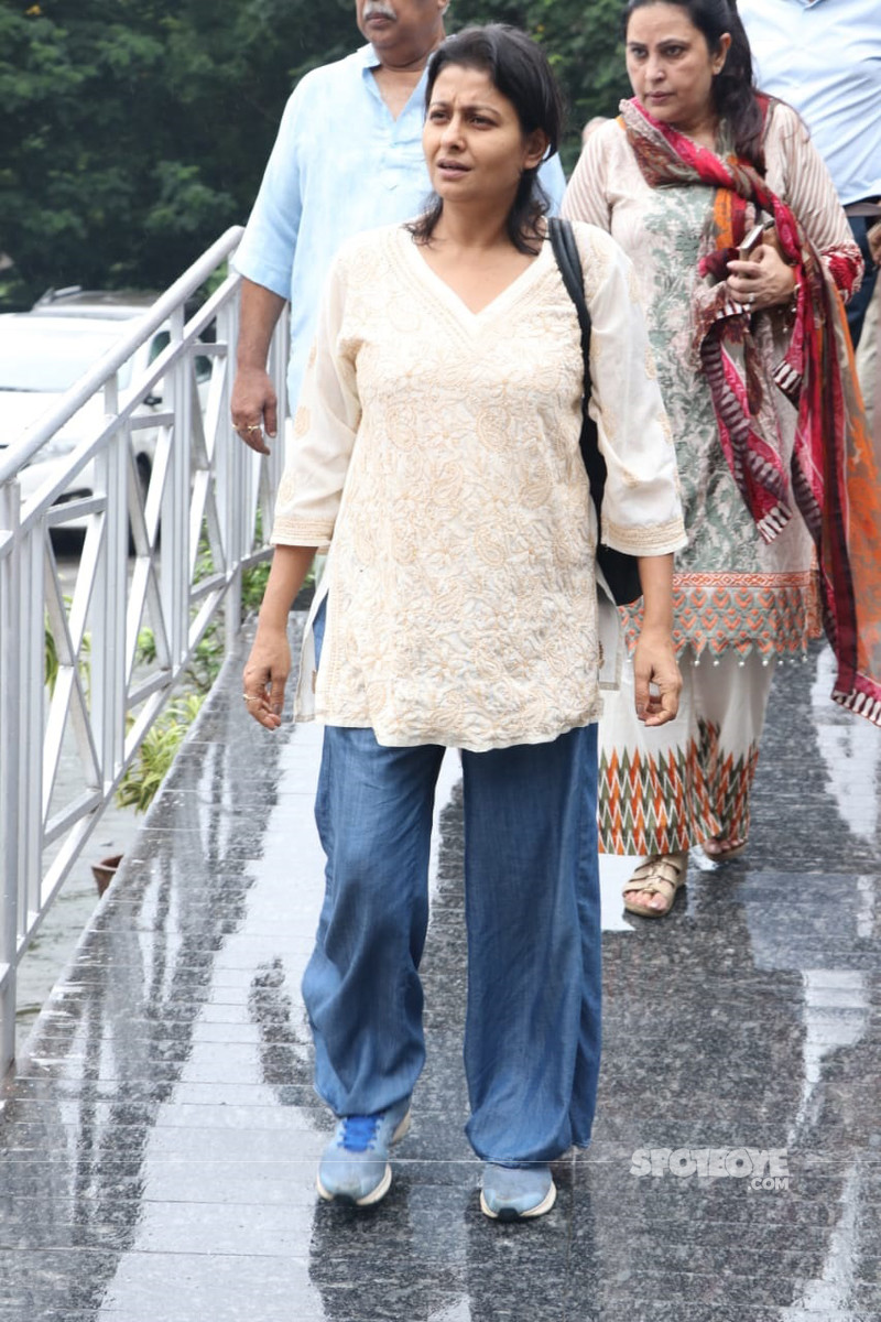 jaya bhattacharya at the funeral