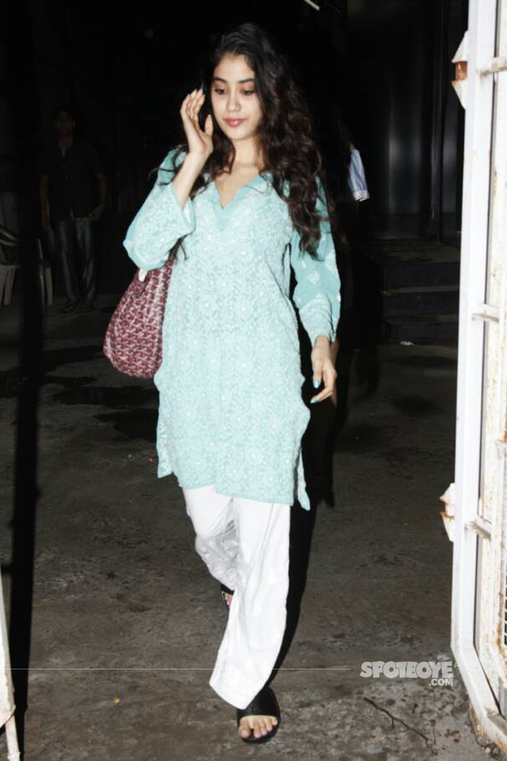 jhanvi kapoor snapped outside salon