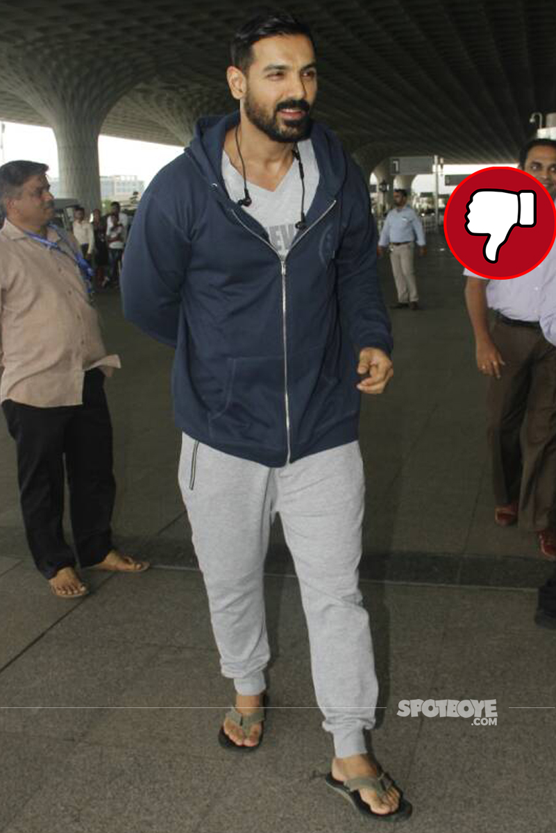 john abraham mumbai airport