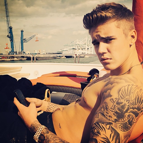 Justin Bieber Just Added a Lot of Tattoos to His Body  Justin Bieber  Shirtless  Just Jared Jr