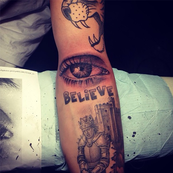 justin bieber new tattoo of eye ball