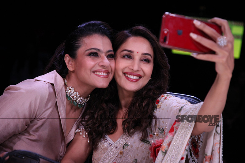 kajol and madhuri dixit pose for a selfie