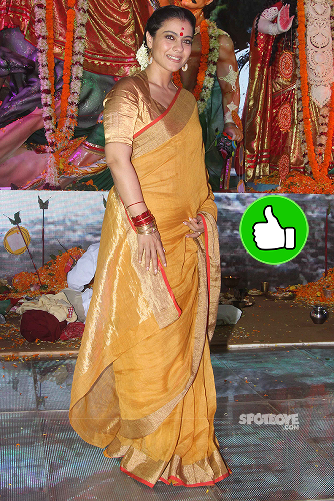 kajol at durga pooja in mumbai