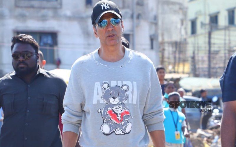 Akshay Kumar Talks About Resuming Work Amidst The Coronavirus Pandemic, Asks: 'How Long Can You Live In Fear?'