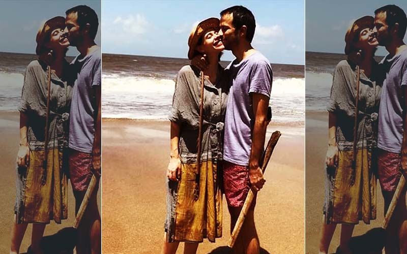 5-Months Pregnant Kalki Koechlin  Reveals She Doesn't Want To Rush Into Marriage With Boyfriend Guy Hershberg Just Because Of 'Societal Pressures'