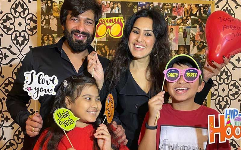 Kamya Punjabi On Breaking Her Marriage News To Daughter: We Bribed Them With A Few Gifts