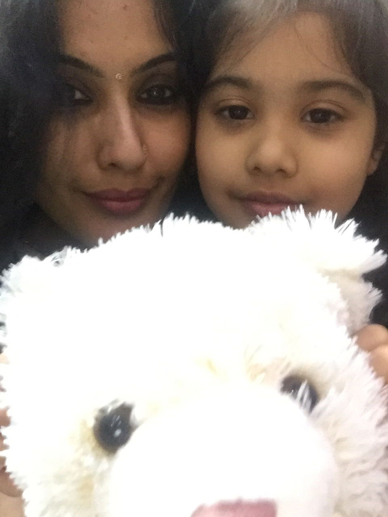 kamya with daughter aara