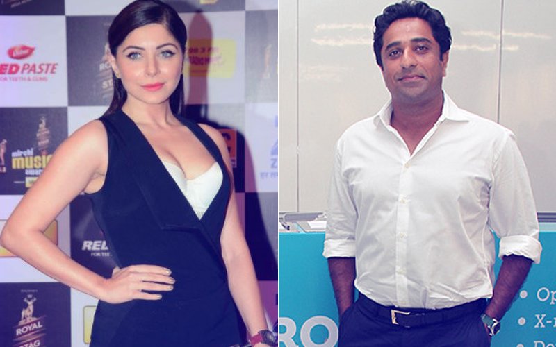 NOT SHY ANYMORE: Kanika Kapoor Shares Picture Of Rumoured Boyfriend For The  First Time