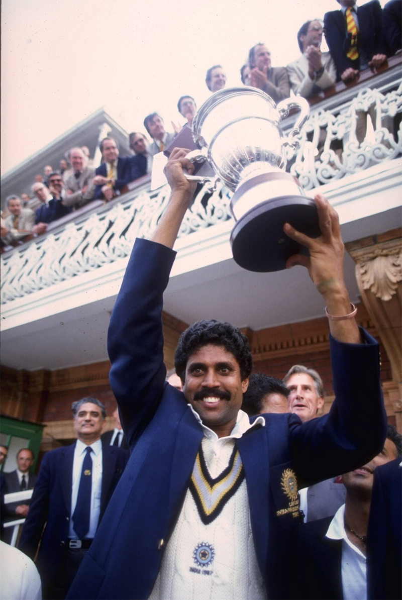 kapil dev lifts the world cup at lords