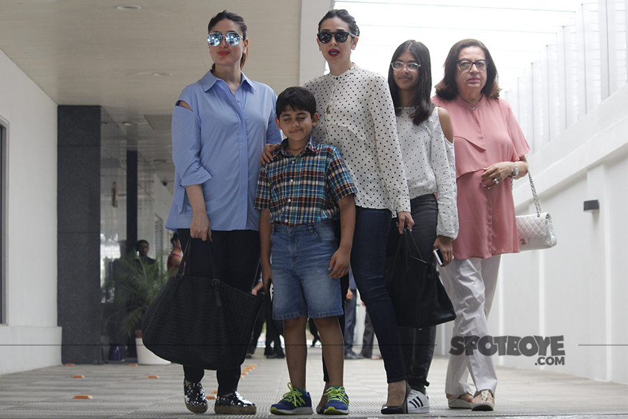 kareeena kapoor khan karisma kapoor with babita at hakkasan 