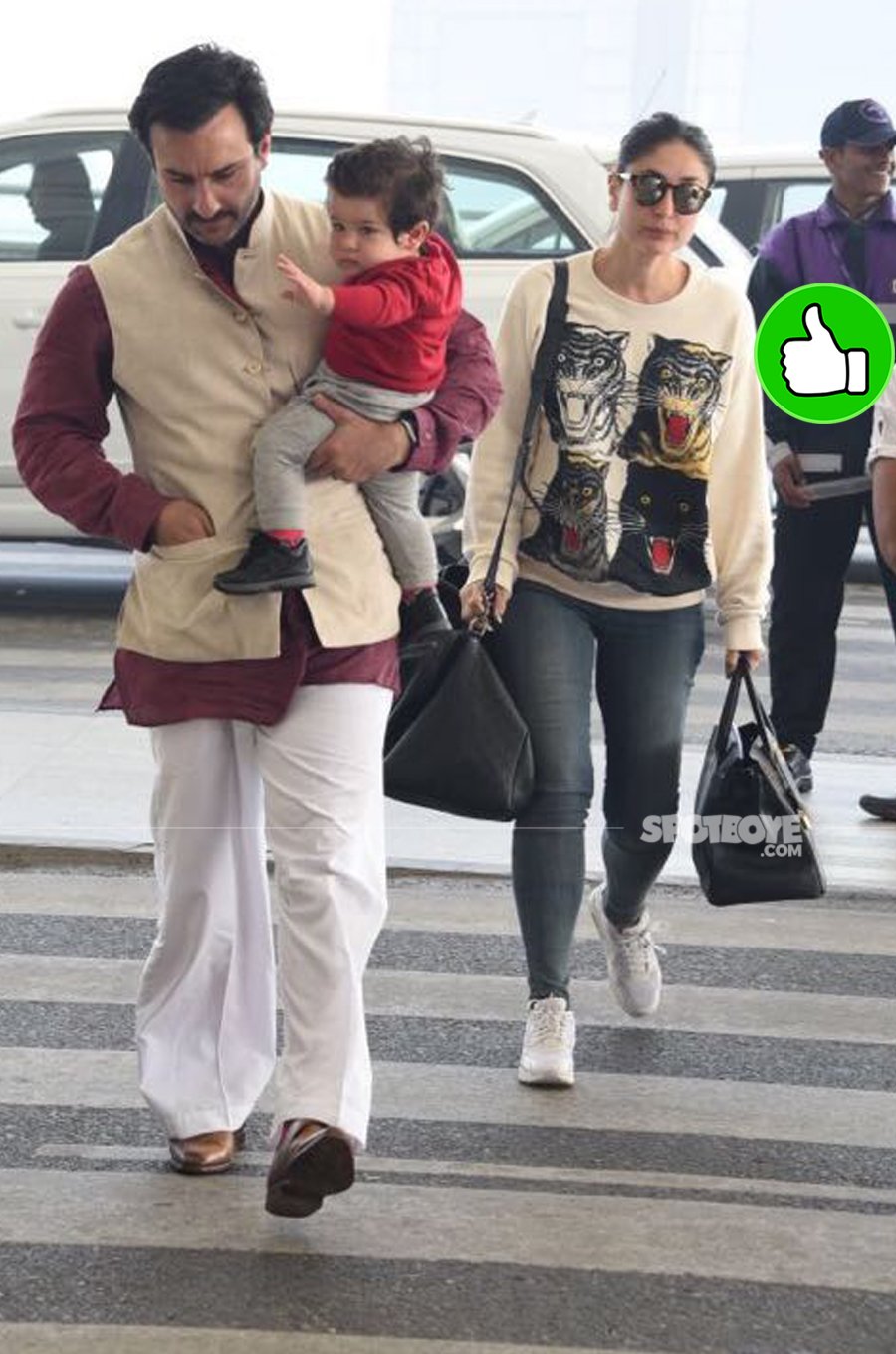 kareena kapoor with saif ali khan and taimur