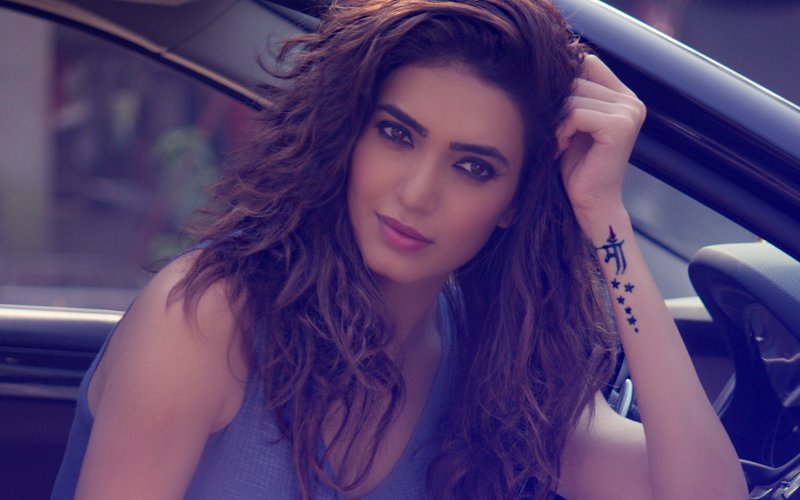 Legal Trouble: Karishma Tanna Sued For Blackmailing & Threatening