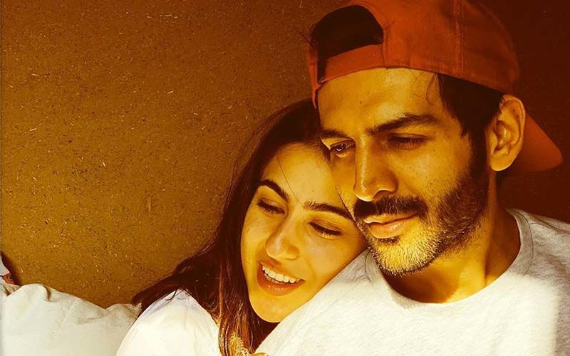 Kartik Aryan And Sara Ali Khan's Cozy Picture From Imtiaz Ali's AajKal Is Us Waiting For The Weekend