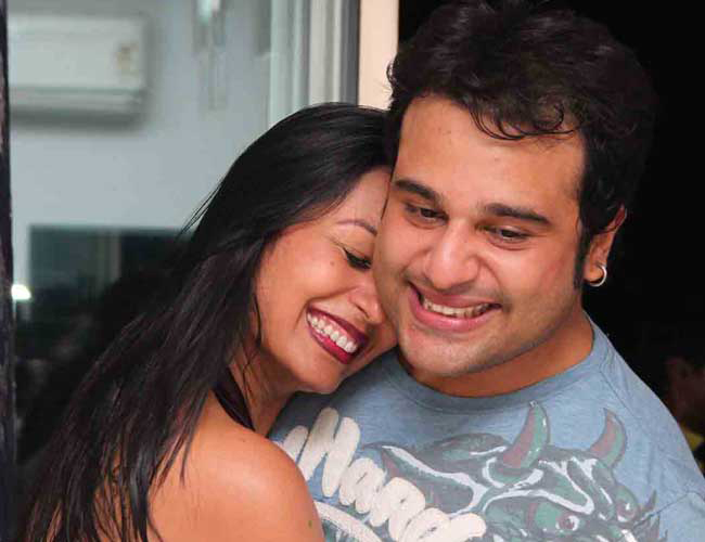 kashmera shah and krushna abhishek have become proud parents