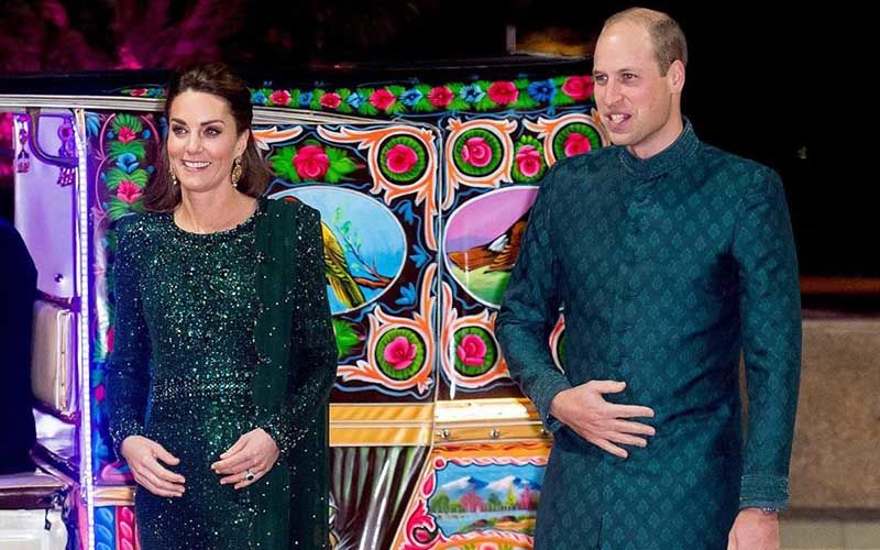 Kate Middleton And Prince William Travel By A Rickshaw During Their Pakistan Royal Visit