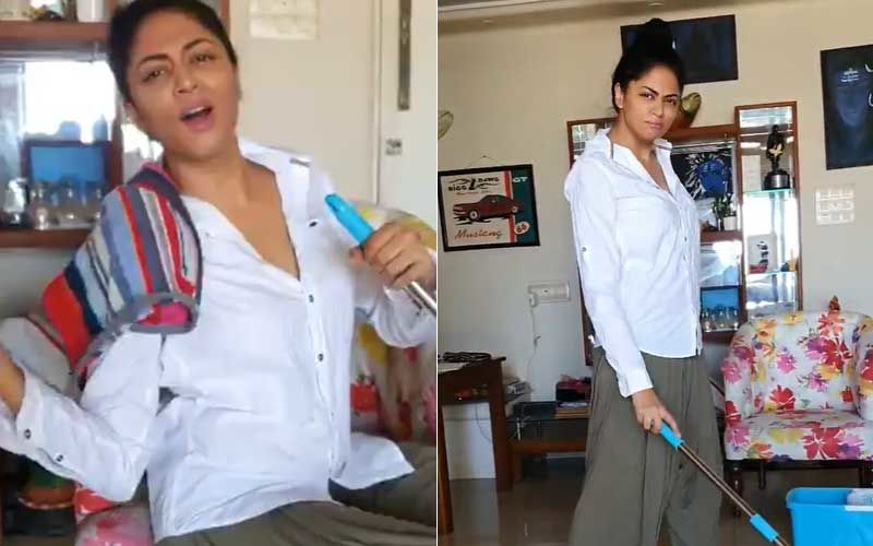 Kavita Kaushik Croons Bella Ciao From Money Heist While Sweeping The Floor Calls It ‘Cleaning Heist’; Netizens Label Her ‘Entertaining’
