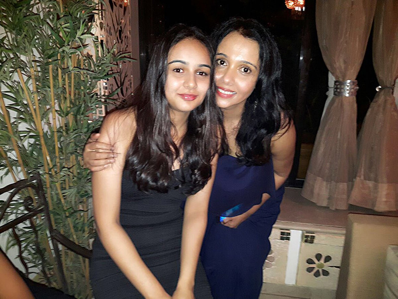 kavita krishnamoorthi with daughter kaveri