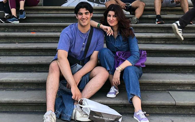 Akshay Kumar-Twinkle Khanna’s Son Aarav Has Saved His Mums Contact Name As ‘Police’; Fans Call It ‘Apt’