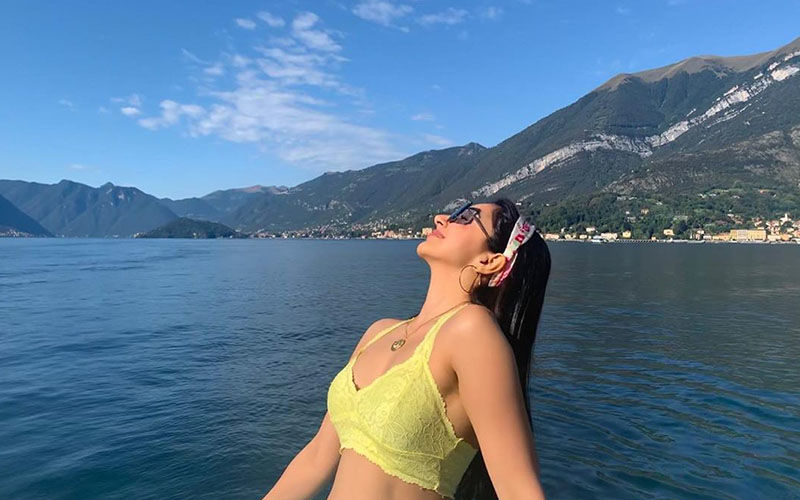 Kabir Singh Actress Kiara Advani Is Raising The Temperatures At Lake Como And We Can't Stop Drooling