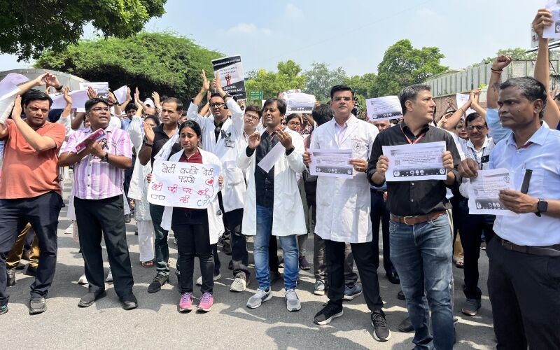 Kolkata Doctor Rape-Murder Case: Protesting Delhi AIIMS Doctors To Provide OPD Services Outside The Health Ministry- REPORTS