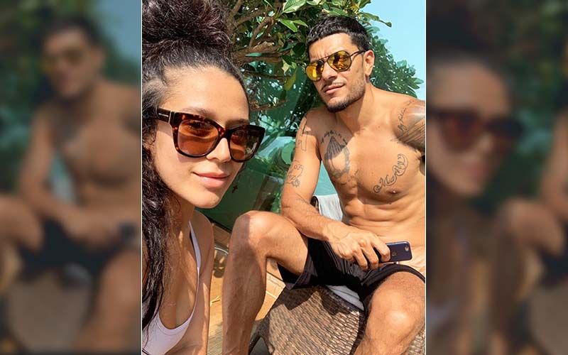 Krishna Shroff Chills With Her Beau Eban Hyams Flaunting His Hot Bod In This Hot Mumbai Climate, Amidst Coronavirus Lockdown