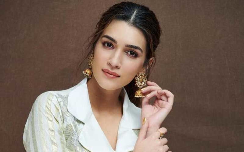 After Kriti Sanon Tests Positive For COVID-19, A Video Of Her Refusing To Remove The Mask Goes Viral – WATCH