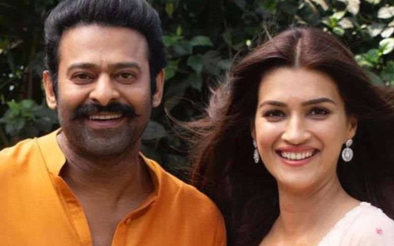 Kriti Sanon Offers Dupatta To Prabhas To Wipe Off His Sweat, Adipurush Stars Share An Adorable Moment On Stage- VIRAL VIDEO INSIDE