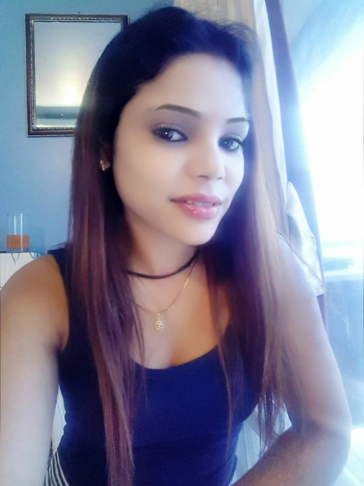 kritika chaudhary posing for a selfie