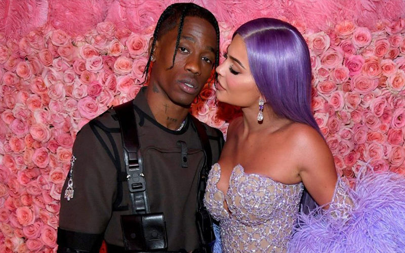 Kylie Jenner Birthday: Travis Scott Covers Her Entire Mansion In Roses