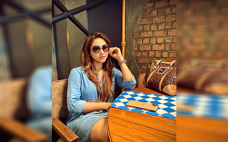 Actress Oindrila Sen Is Missing Traveling, Shares A Throwback Picture