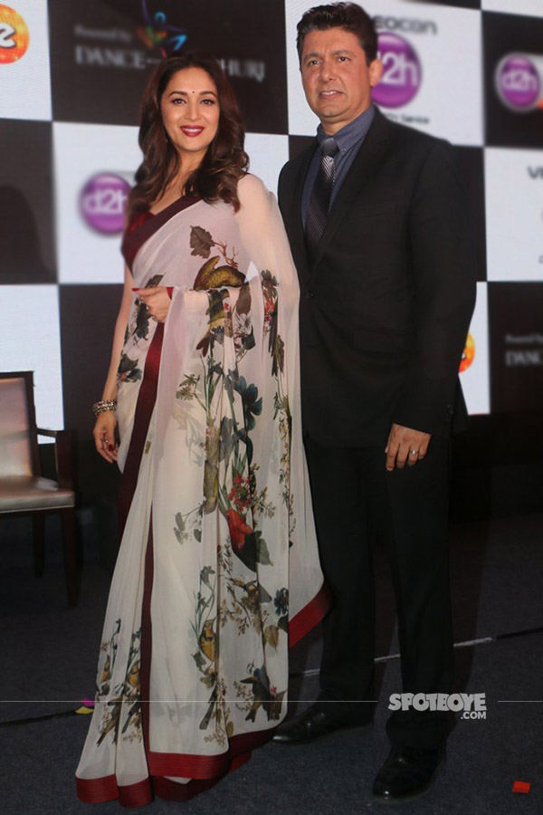 madhuri dixit and dr nene at the unveiling of dance with madhuri on videocon dth
