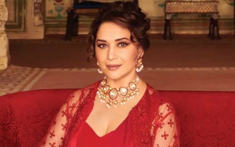 WHAT! Madhuri Dixit Was Once Asked To Shoot In A BRA With Amitabh Bachchan? Read To Know More