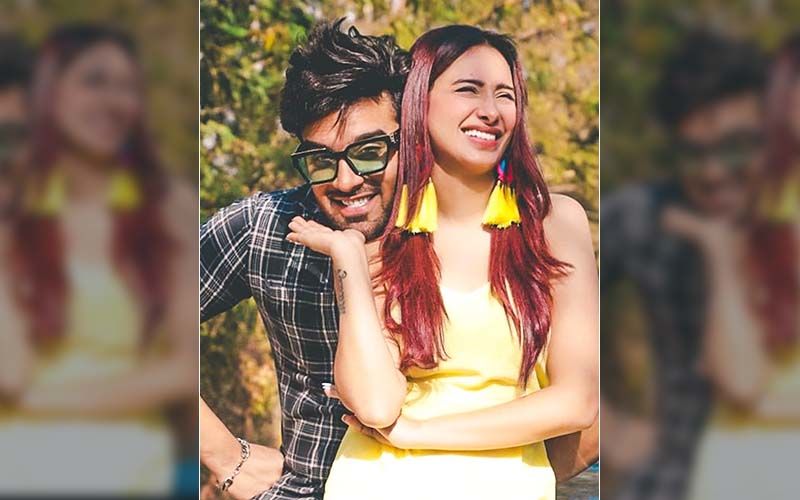 Paras Chhabra And Mahira Sharma Bag Their First Movie; Lady Says She's 'Comfortable With Paras' And Excited As Hell