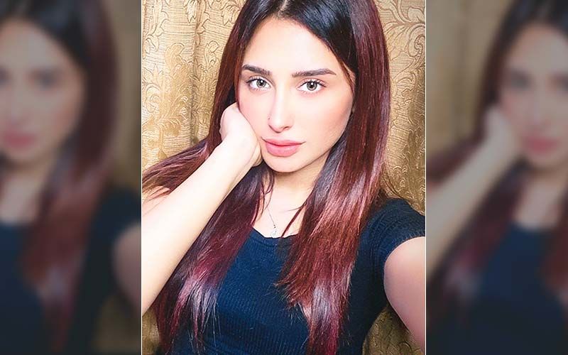 Bigg Boss 13’s Mahira Sharma Raps Machayenge; Netizens Say ‘Ek Number’ And ‘Bohot Hard’ – Watch Video