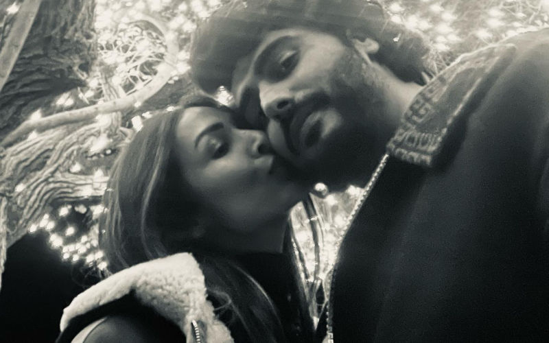 Arjun Kapoor-Malaika Arora Get Brutally TROLLED Over Their Kiss PIC On New Year; Netizen Says, ‘Aapki Movie Banani Chahiye'