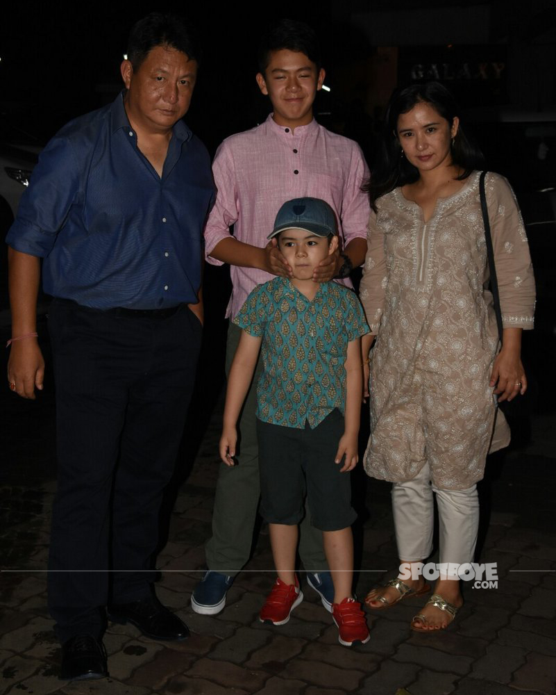 martin rey tangu with his family at salman khan eid party