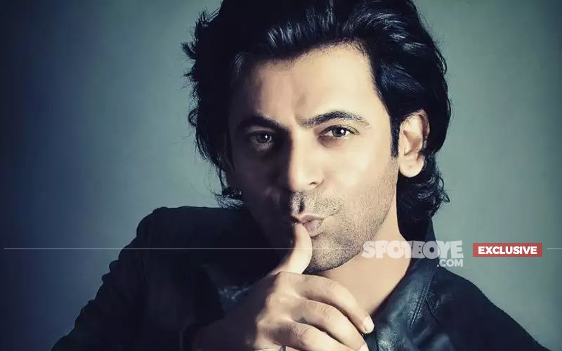 Meet The Saucy Jijaji Sunil Grover And His Six Naughty Saalis