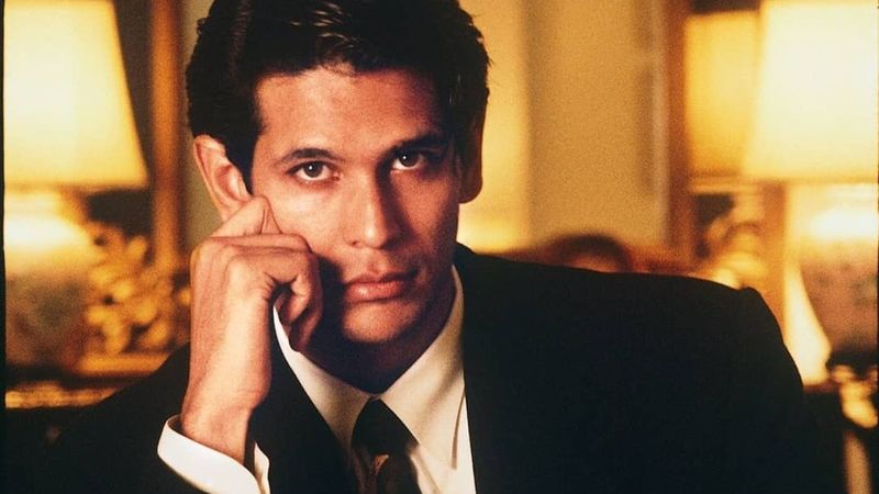 Milind Soman TROLLED For Posting His Sexy Pic From the 90s, Fan Calls Him 'Silly, Superficial'; Here's How The Actor Responded